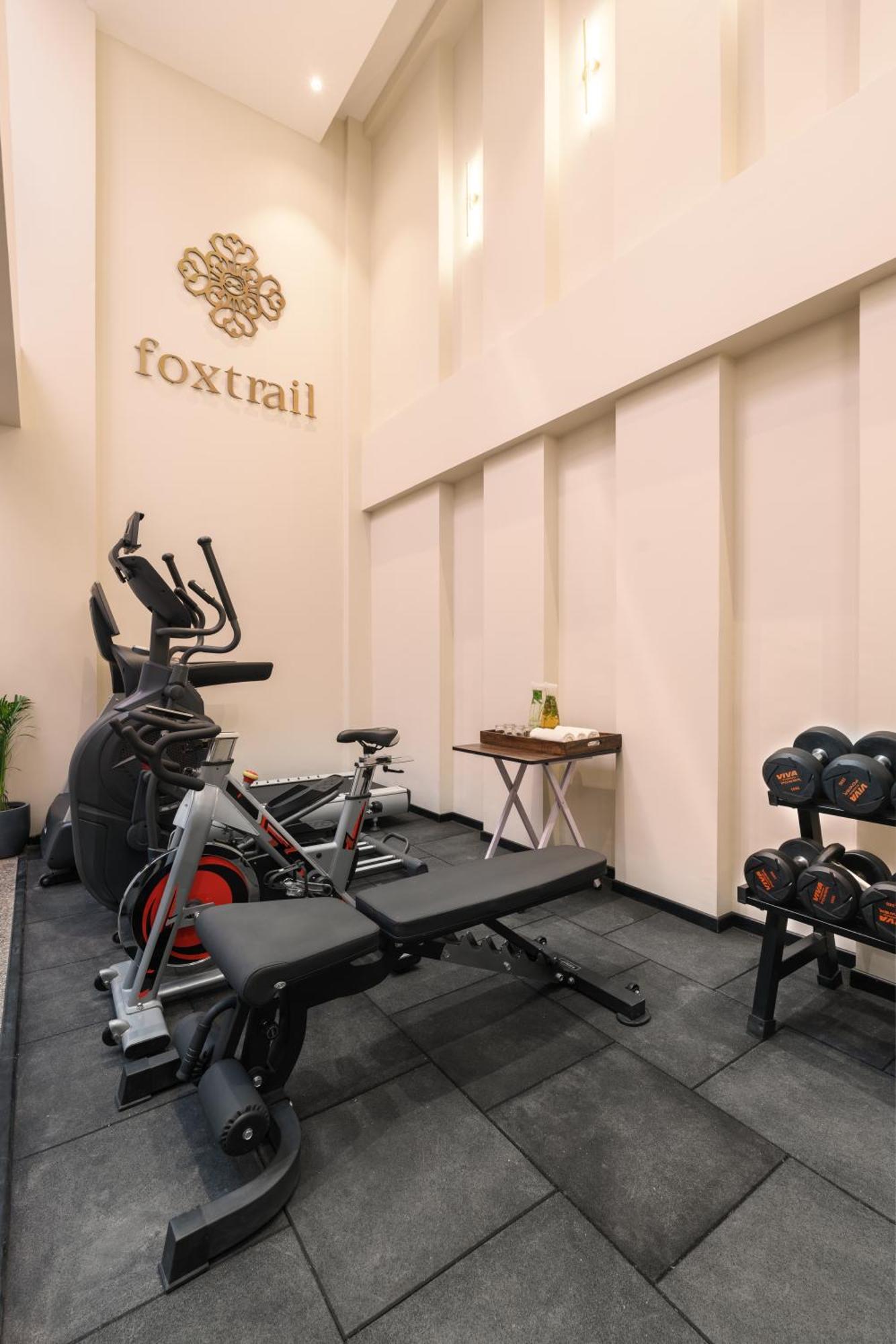 Foxtrail, Sector 42 - Am Hotel Kollection Gurgáon Kültér fotó